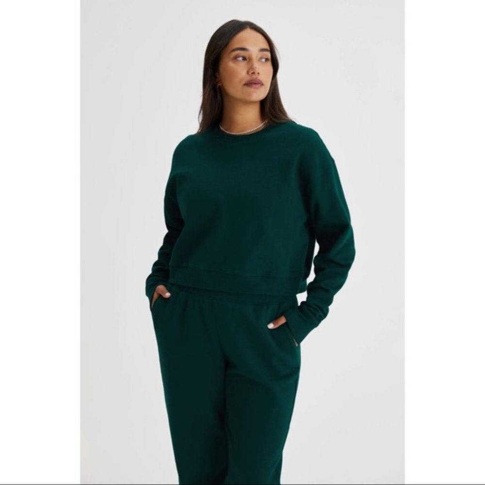GIRLFRIEND COLLECTIVE 50/50 Cropped Sweatshirt in Biome Green sz L